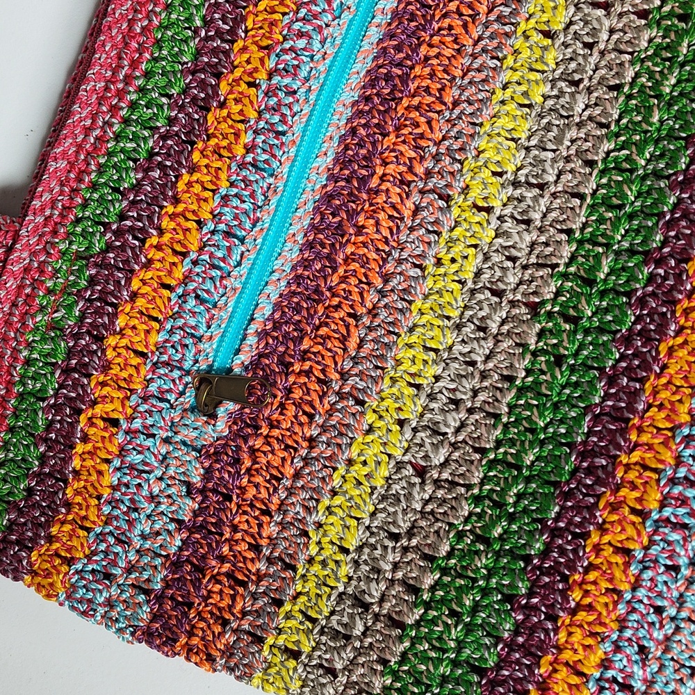 The Sak Riviera crocheted tote bag in Sand Stripe multicolored - Picture 3 of 13